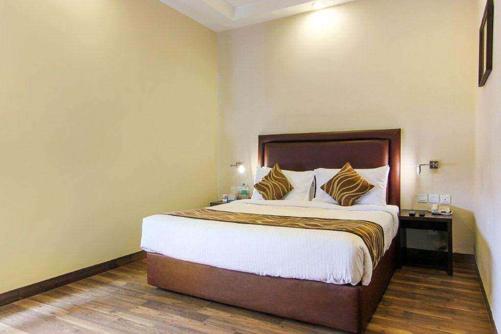 Best executive room in Faridabad